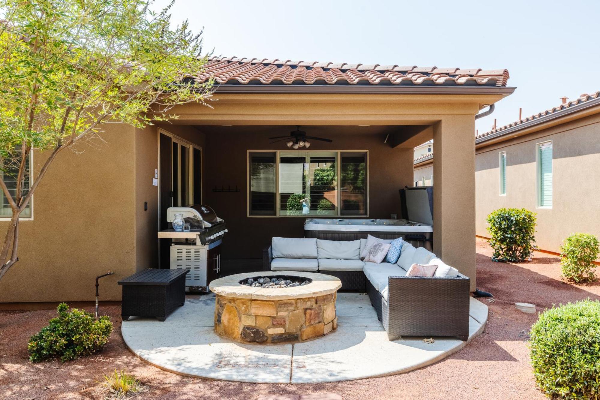 Paradise Village At Zion 28 Private Hot Tub, Outdoor Firepit, And Community Pool Santa Clara Bagian luar foto